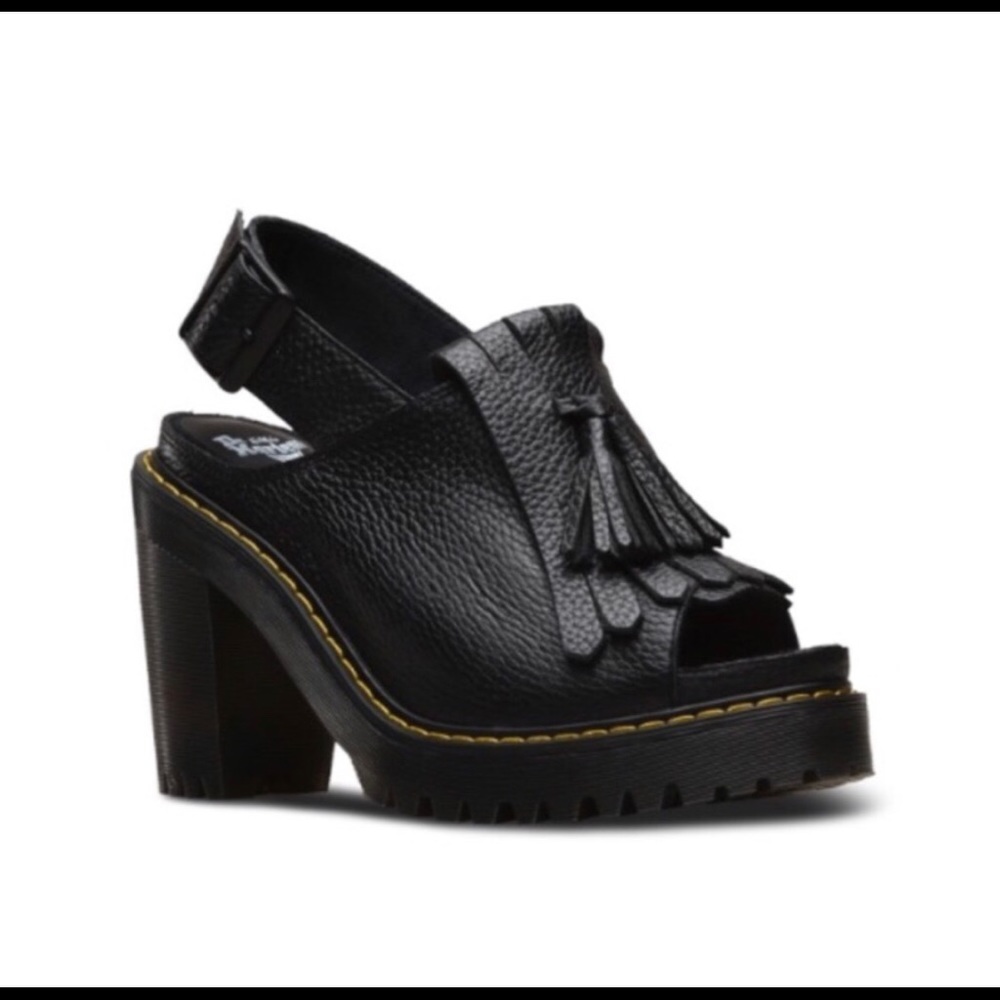 NWT Doc Martens Saraphina Chunky Platform Sandals